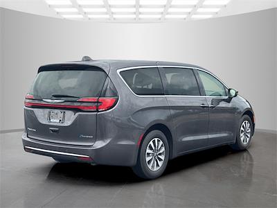 2022 Chrysler Pacifica FWD Minivan for sale #M134880M - photo 2