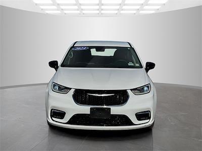 Used 2024 Chrysler Pacifica - photo 1