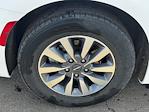 Used 2024 Chrysler Pacifica Select Minivan thumbnail 11