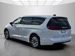 Used 2024 Chrysler Pacifica Select Minivan thumbnail 6