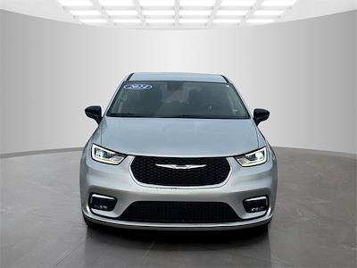Used 2024 Chrysler Pacifica Touring L Minivan for sale #M148286R - photo 2