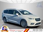2022 Chrysler Pacifica FWD Minivan for sale #M179910M - photo 1