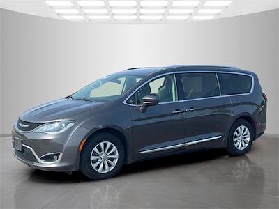 2018 Chrysler Pacifica FWD Minivan for sale #M353248M - photo 2