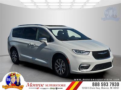 2021 Chrysler Pacifica FWD Minivan for sale #M502096S - photo 1