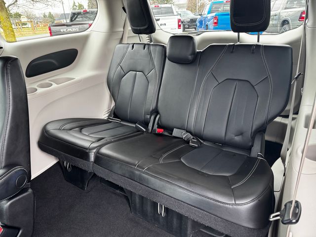 Used 2023 Chrysler Pacifica - photo 23