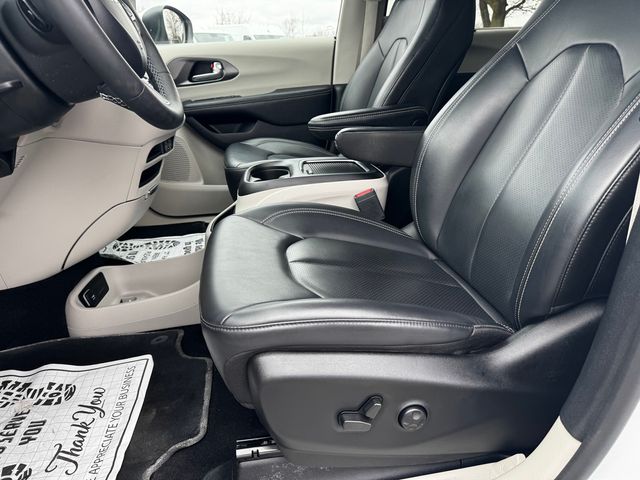 Used 2023 Chrysler Pacifica - photo 26