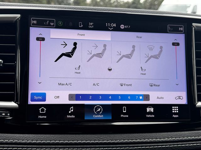Used 2023 Chrysler Pacifica - photo 32