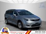 2017 Chrysler Pacifica FWD Minivan for sale #M506362N - photo 1