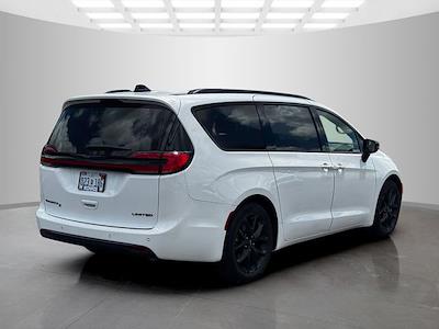 2025 Chrysler Pacifica FWD Minivan for sale #M515385R - photo 2