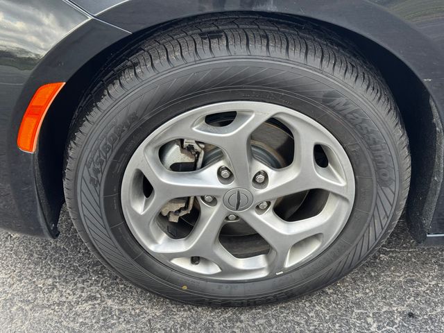 Used 2023 Chrysler Pacifica - photo 12