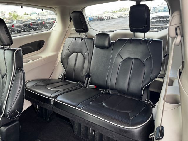 Used 2023 Chrysler Pacifica - photo 22