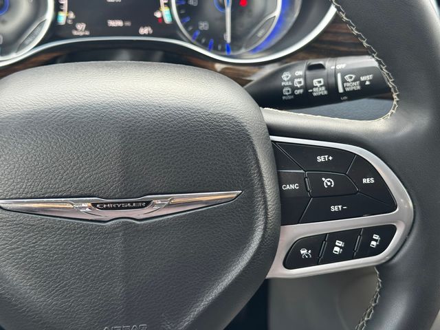 Used 2023 Chrysler Pacifica - photo 29