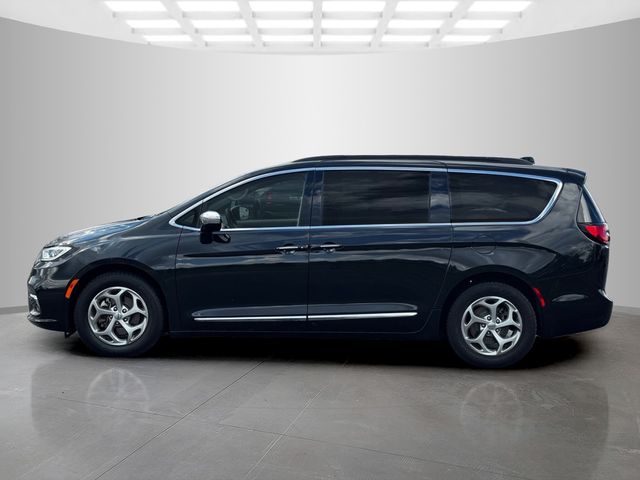 Used 2023 Chrysler Pacifica - photo 6