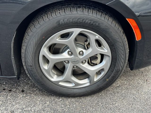 Used 2023 Chrysler Pacifica - photo 11