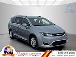 Used 2019 Chrysler Pacifica Touring L Minivan for sale #M566827M - photo 1