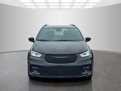Used 2023 Chrysler Pacifica - photo 1