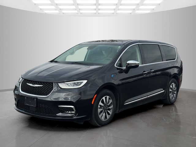 Used 2023 Chrysler Pacifica - photo 5