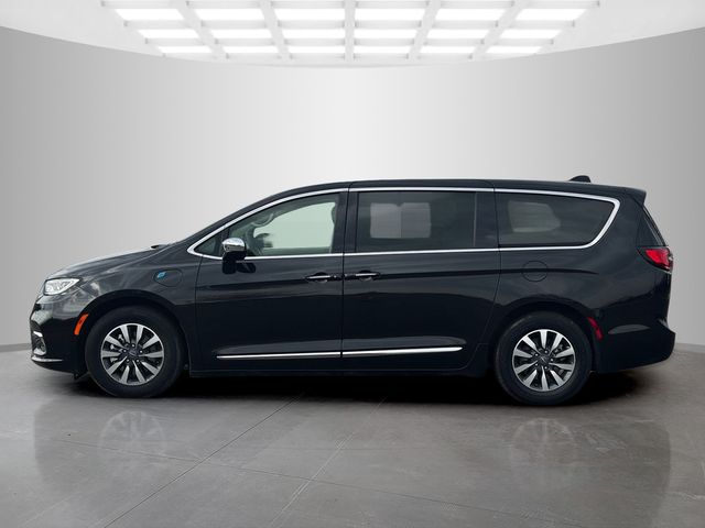 Used 2023 Chrysler Pacifica - photo 6