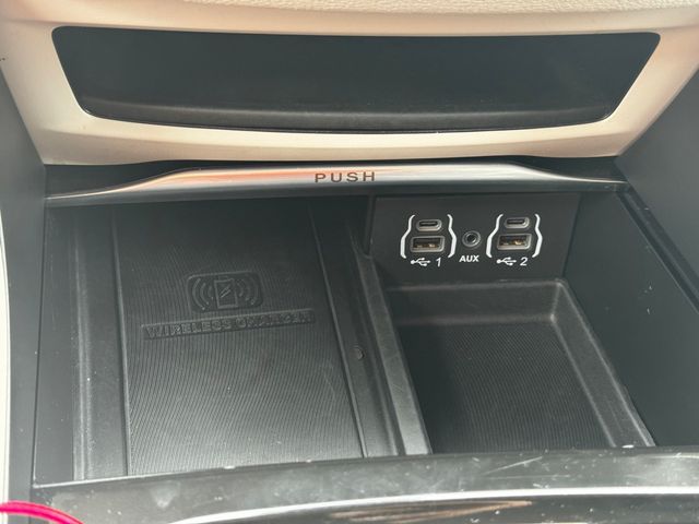 Used 2023 Chrysler Pacifica - photo 42