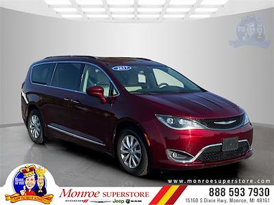 2017 Chrysler Pacifica FWD Minivan for sale #M734757M - photo 1