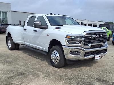 New 2025 Ram 3500 Tradesman Crew Cab 4x4 DRW Pickup for sale #D250472 - photo 2