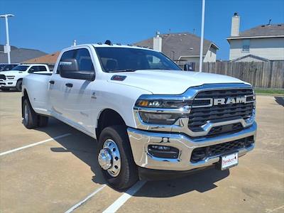 New 2026 Ram 3500 Lone Star Crew Cab 4x4 DRW Pickup for sale #D260025 - photo 2