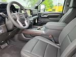 New 2025 GMC Sierra 2500 SLT Crew Cab 4WD Pickup for sale #G25505 - photo 17