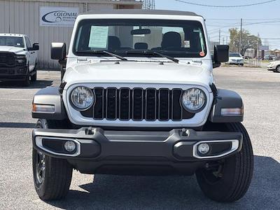 Used 2025 Jeep Gladiator - photo 1
