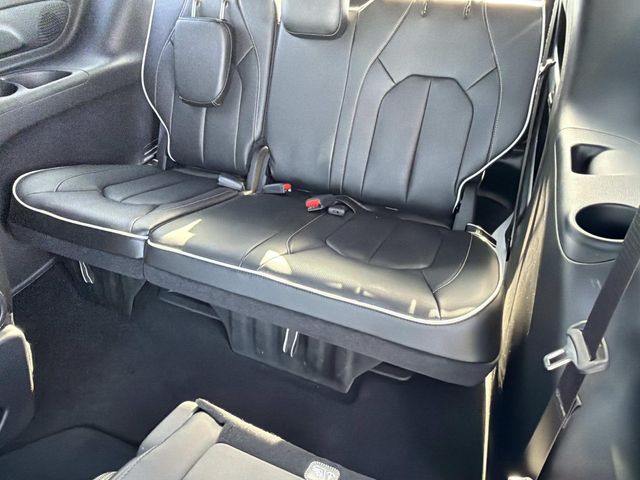 Used 2024 Chrysler Pacifica - photo 17