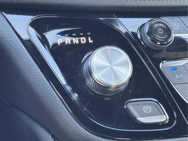 Used 2024 Chrysler Pacifica - photo 26