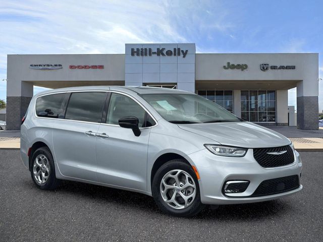 Used 2024 Chrysler Pacifica - photo 1