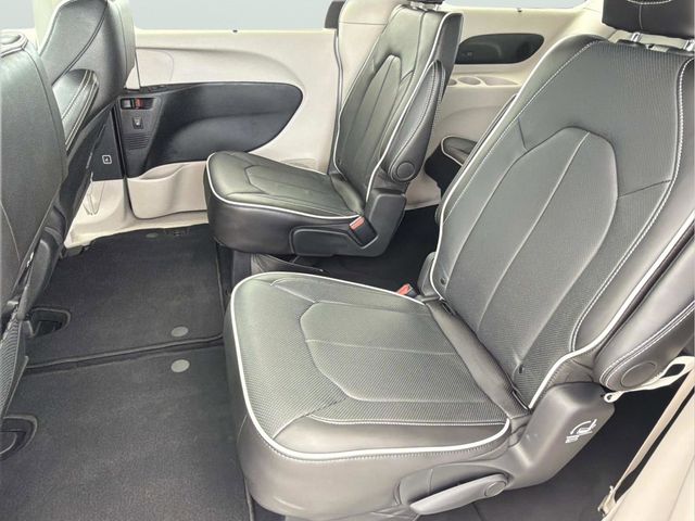 Used 2024 Chrysler Pacifica - photo 16