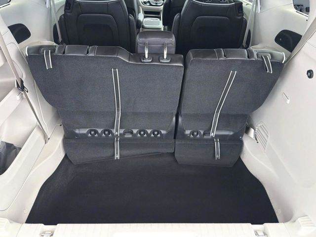 Used 2024 Chrysler Pacifica - photo 19