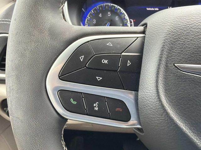 Used 2024 Chrysler Pacifica - photo 22