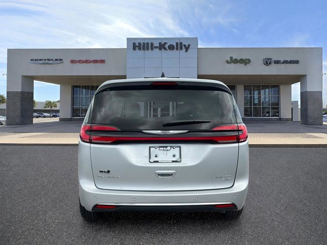 Used 2024 Chrysler Pacifica - photo 7