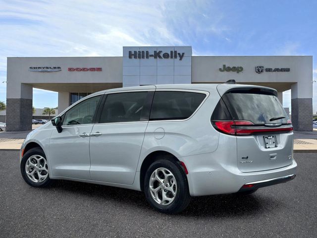 Used 2024 Chrysler Pacifica - photo 8