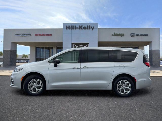 Used 2024 Chrysler Pacifica - photo 9