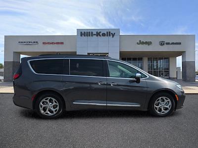 2023 Chrysler Pacifica FWD Minivan for sale #T760022 - photo 2