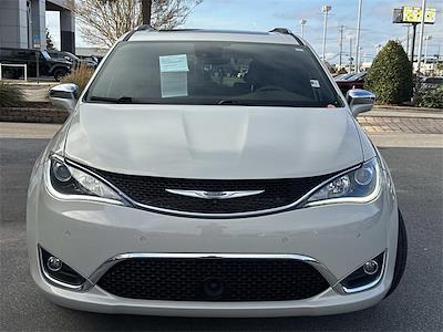Used 2020 Chrysler Pacifica Limited Minivan for sale #T760431 - photo 2
