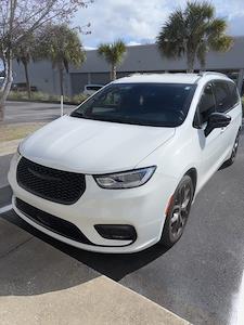 Used 2024 Chrysler Pacifica Touring L Minivan for sale #T760461 - photo 1