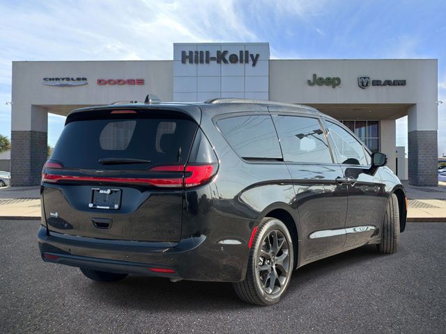 Used 2023 Chrysler Pacifica - photo 26