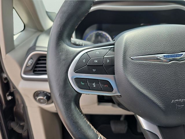 Used 2017 Chrysler Pacifica - photo 21