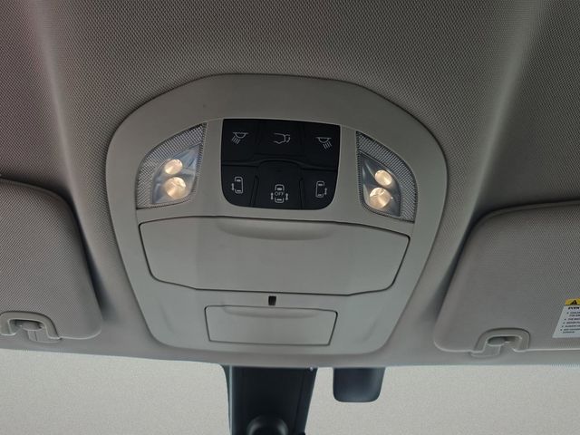 Used 2017 Chrysler Pacifica - photo 27