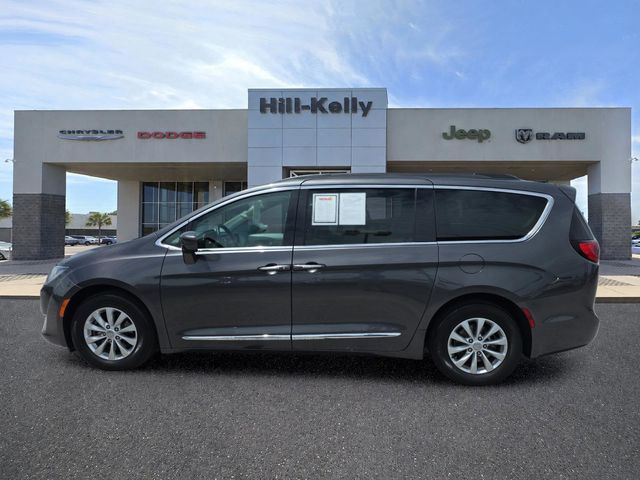 Used 2017 Chrysler Pacifica - photo 8