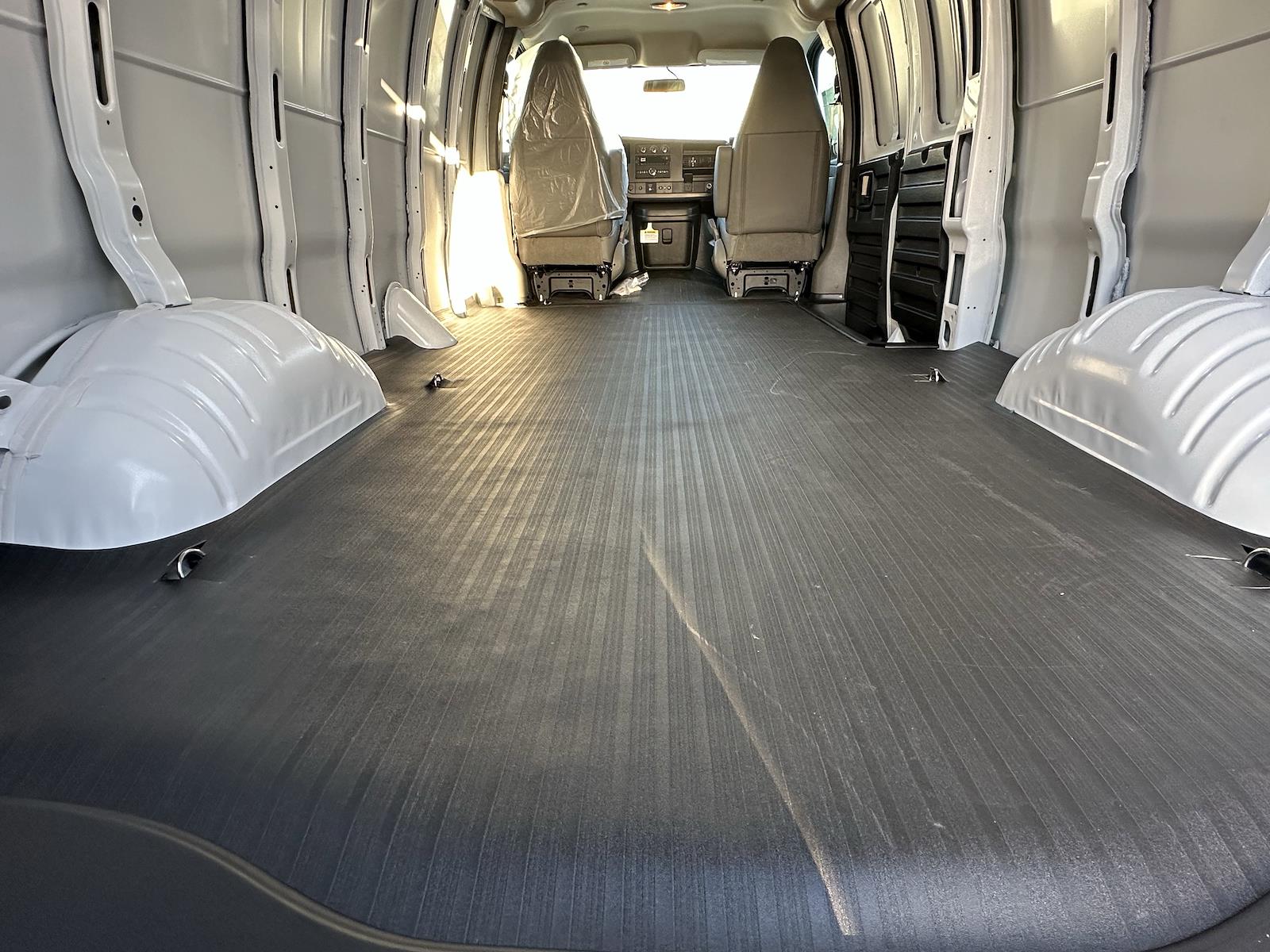 New 2025 Chevrolet Express 2500 - photo 53