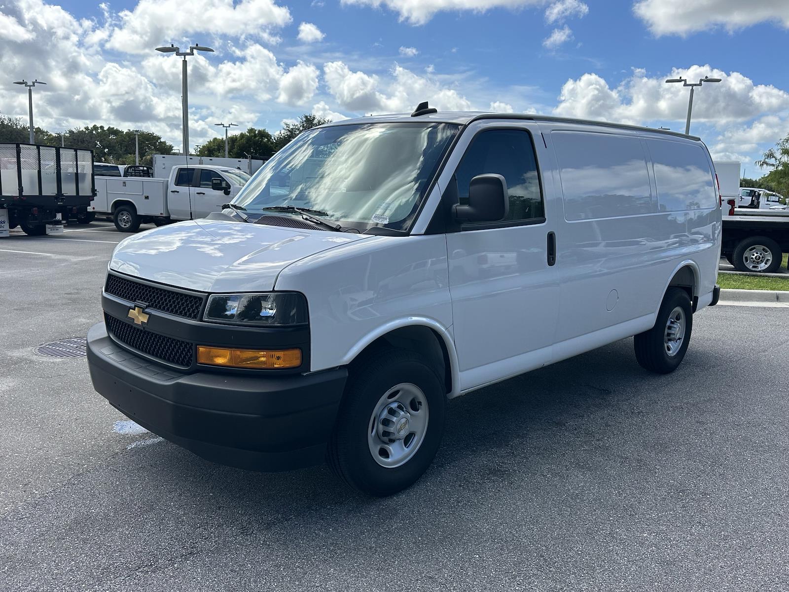 New 2025 Chevrolet Express 2500 - photo 7