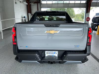 2025 Chevrolet Silverado EV Crew Cab 4WD, Pickup for sale #250101 - photo 2