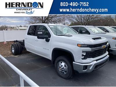 New 2025 Chevrolet Silverado 3500 LT Crew Cab 4WD 60 CA Cab Chassis for sale #250146 - photo 1