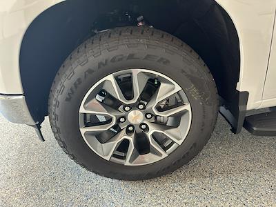New 2025 Chevrolet Silverado 1500 LT Crew Cab 4WD Pickup for sale #250677 - photo 2