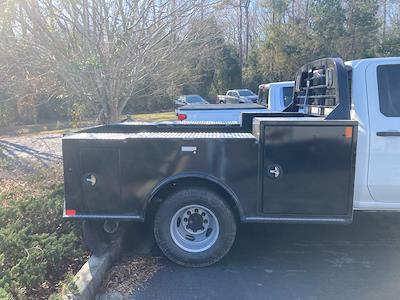 New 2026 Chevrolet Silverado 3500 Crew Cab Flatbed Truck for sale #260425 - photo 2